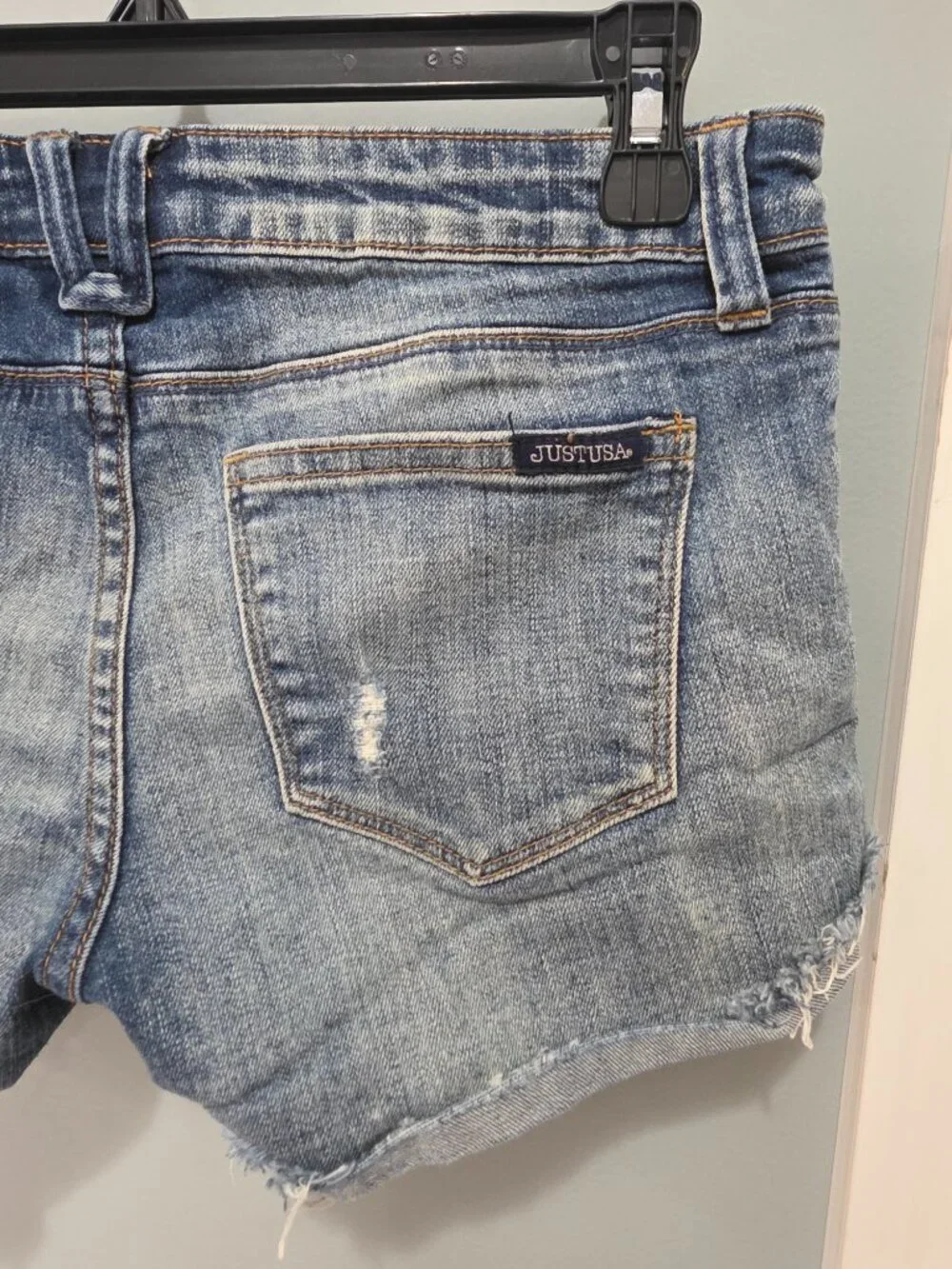 Just USA Light Wash Distressed Cutoff Jean Shorts – Size M – Raw Hem‎